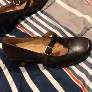 Women’s dress shoes